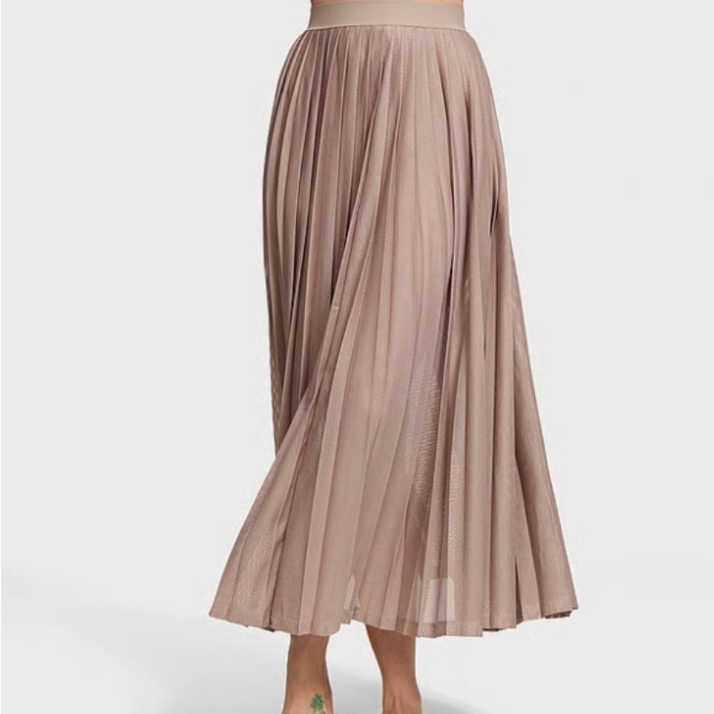 Pleated Maxi Skirt in Taupe